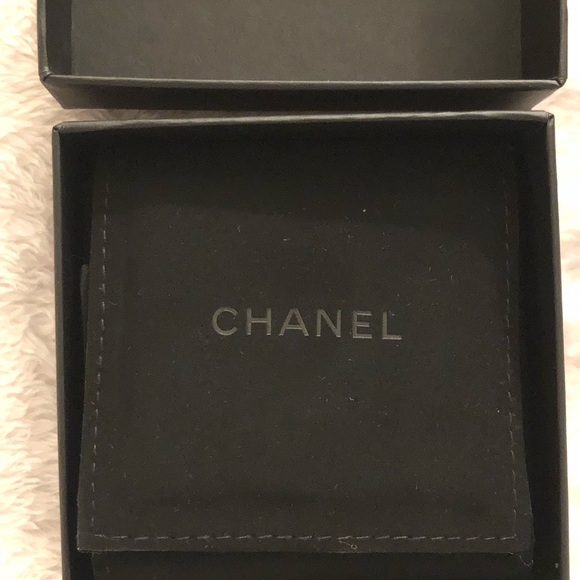 Authentic Chanel Brooch - Picture 5 of 6